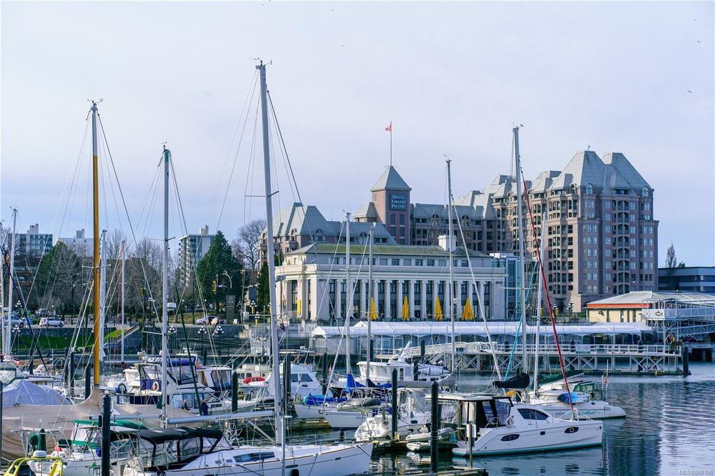 listing image 16042205728147019019