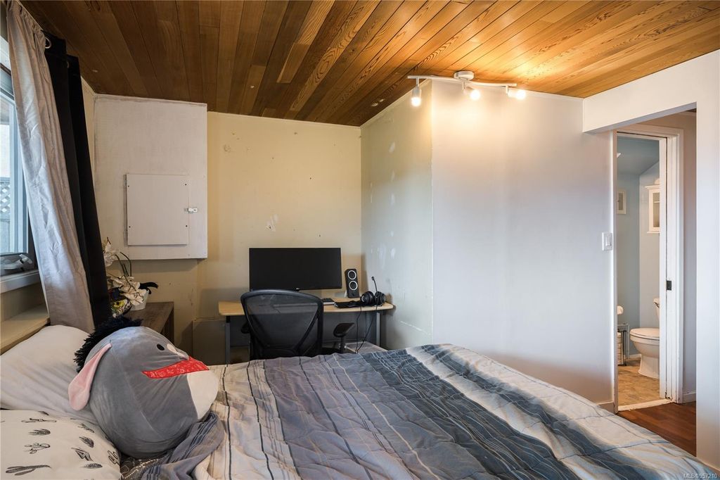 listing image 16047727650620653308