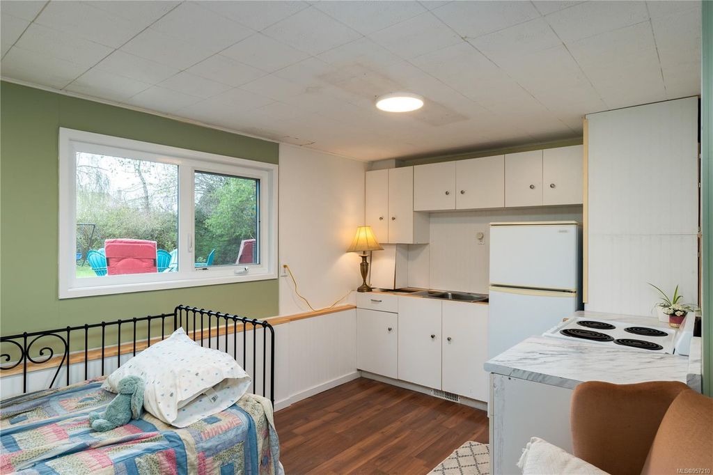 listing image 16042178944506374746