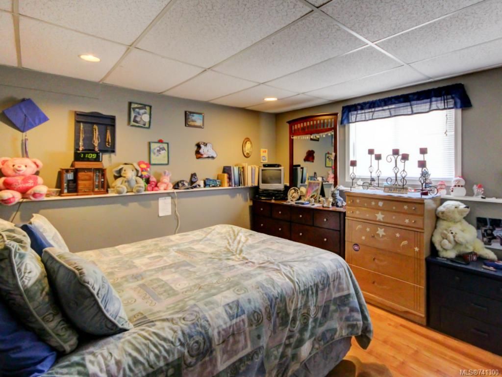 listing image 16044869484280575787