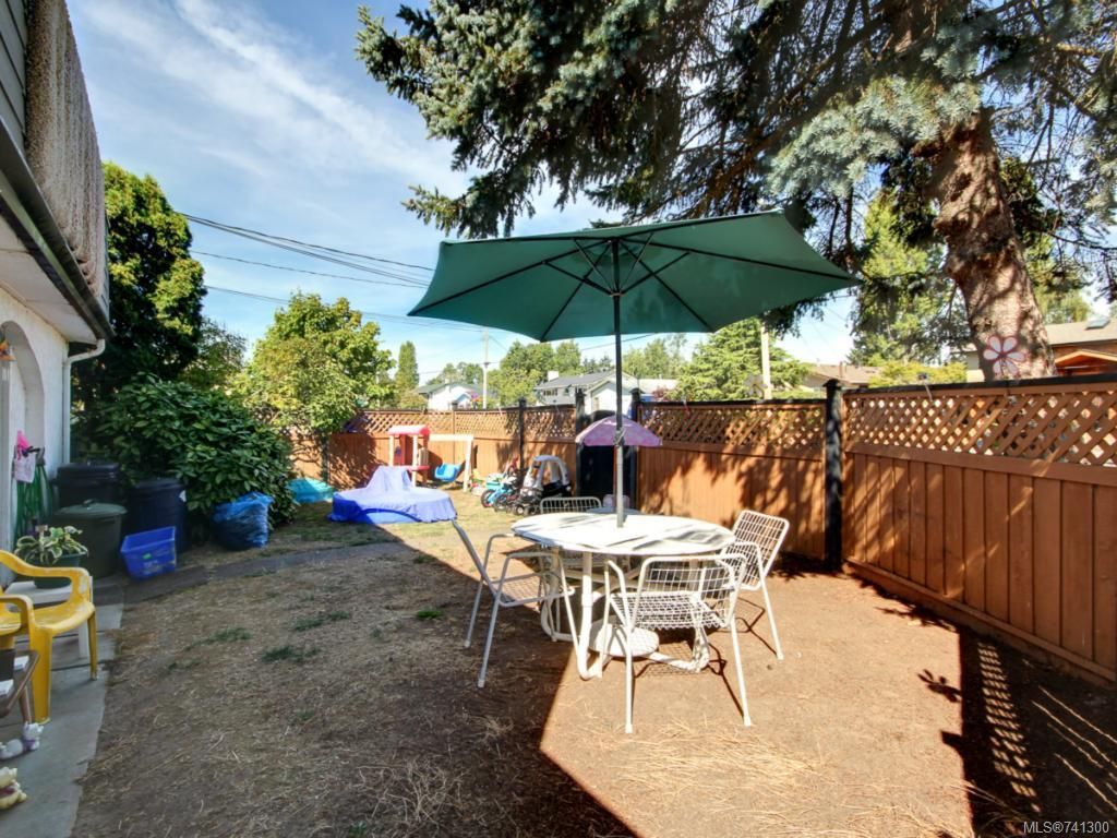 listing image 16048411475353920203