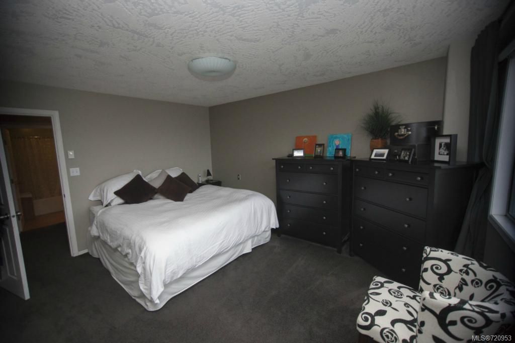 listing image 16045919196305642603