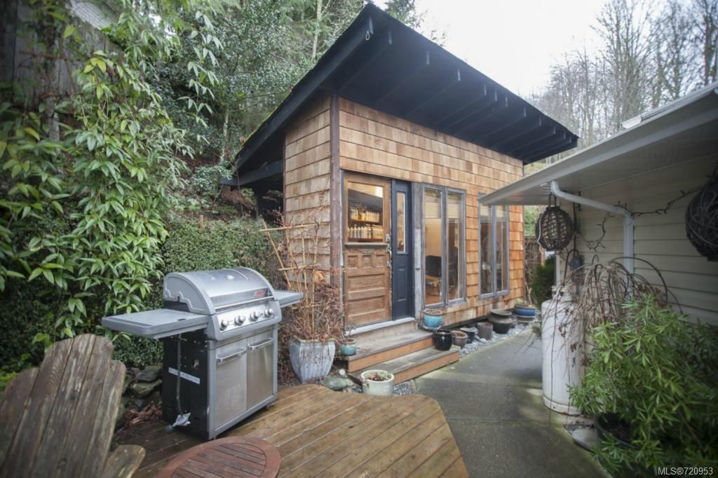 listing image 16045955921040604072
