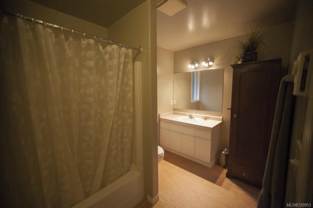 listing image 16040763502195245973