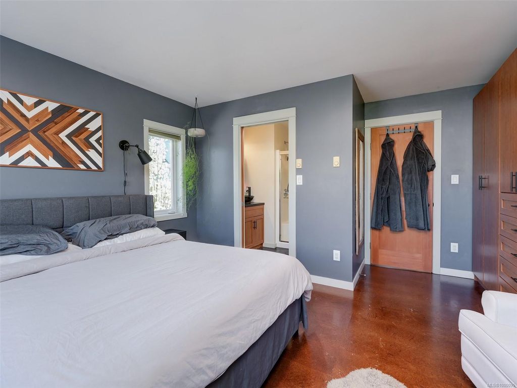 listing image 16041250237182573864