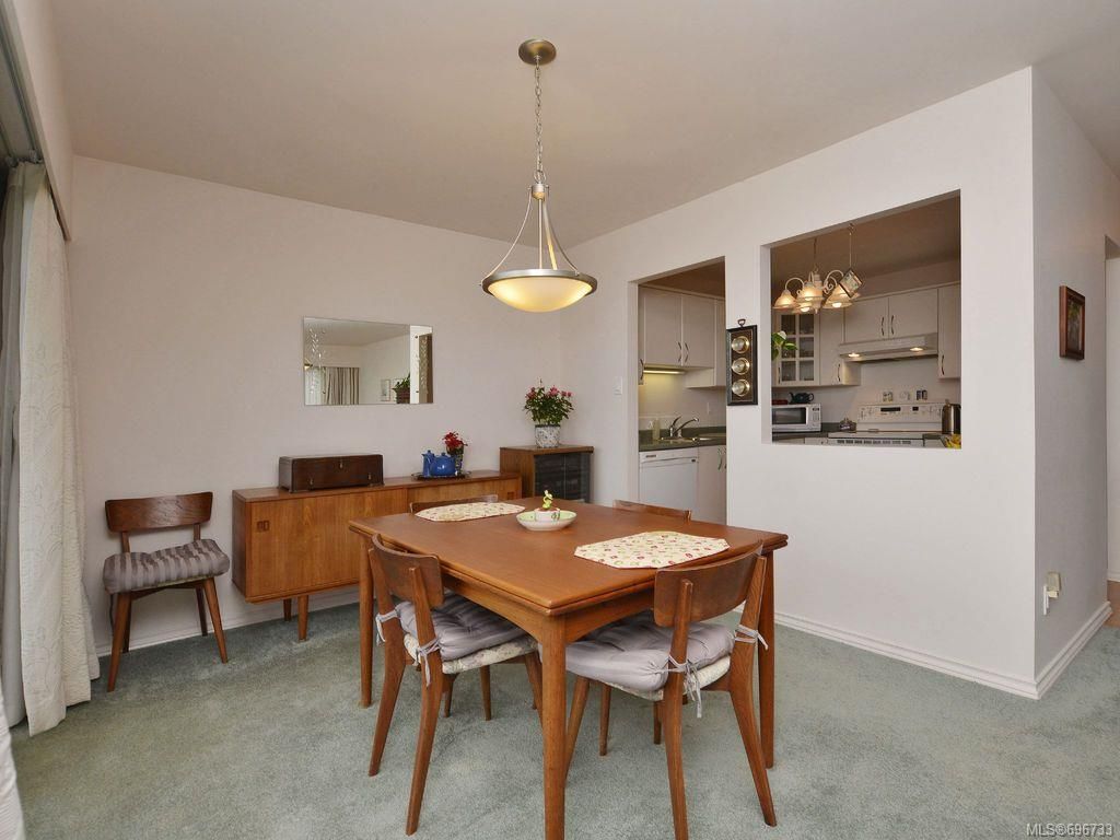 listing image 16047016522793723923