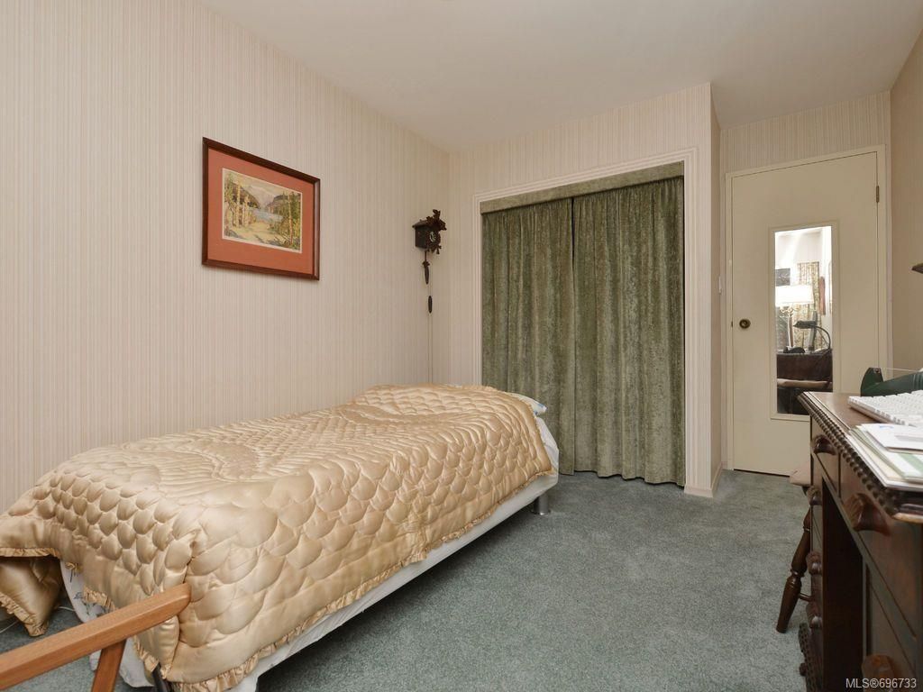 listing image 16041299726780750439