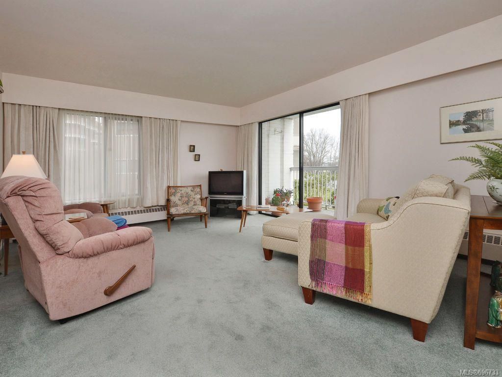 listing image 16044669202428037827