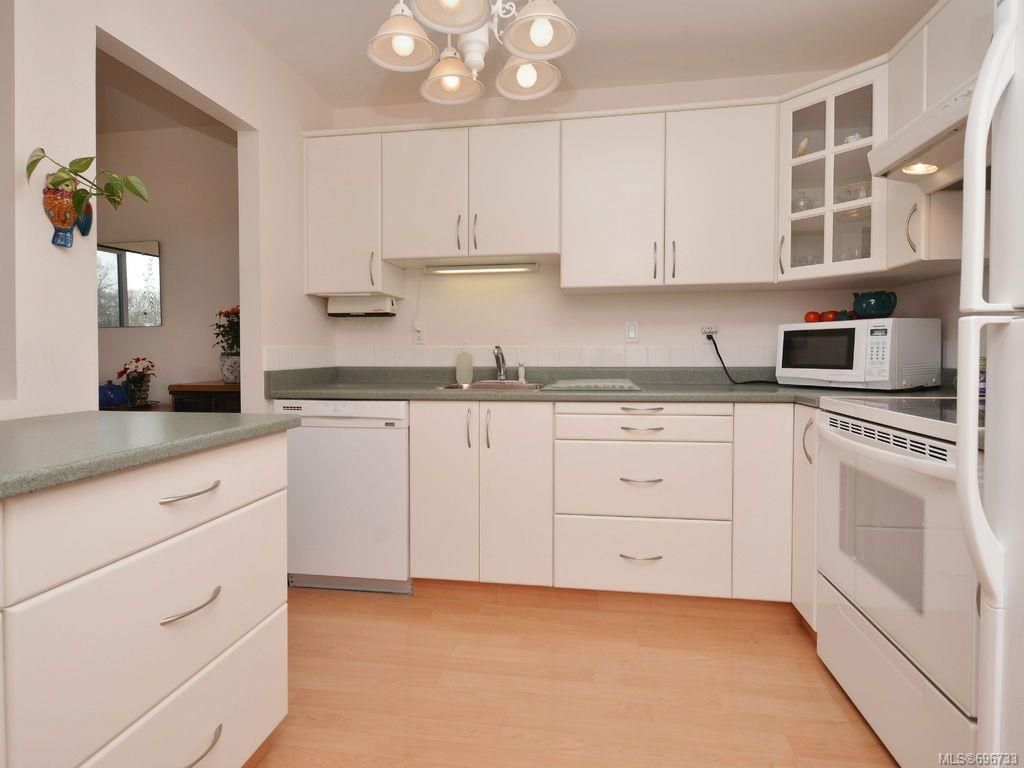 listing image 16046441755953438709