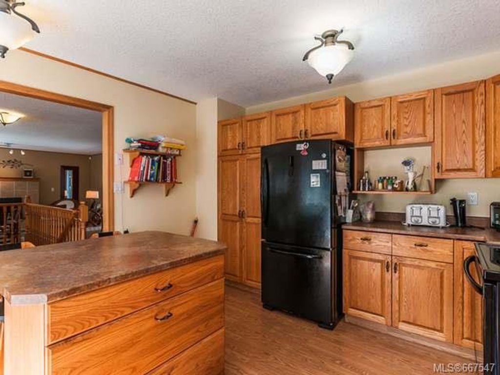 listing image 16046433480921452732