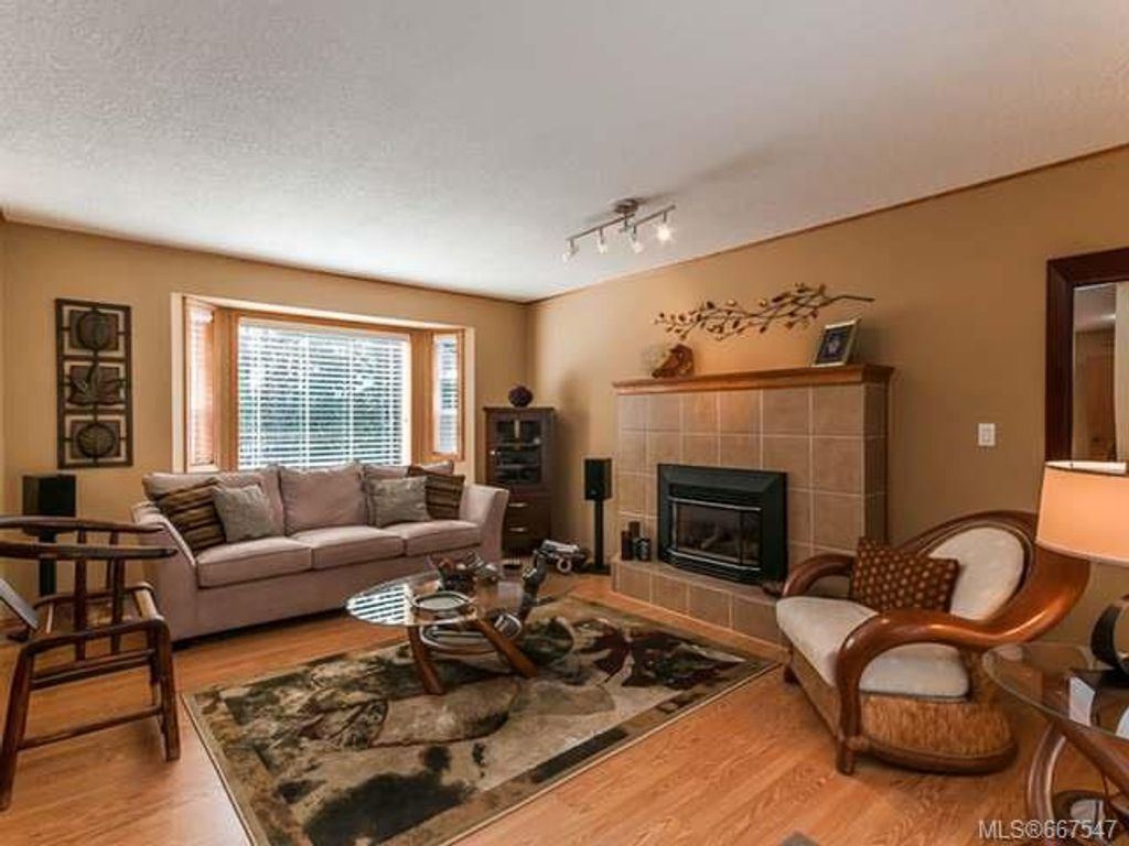 listing image 16045026020778028091