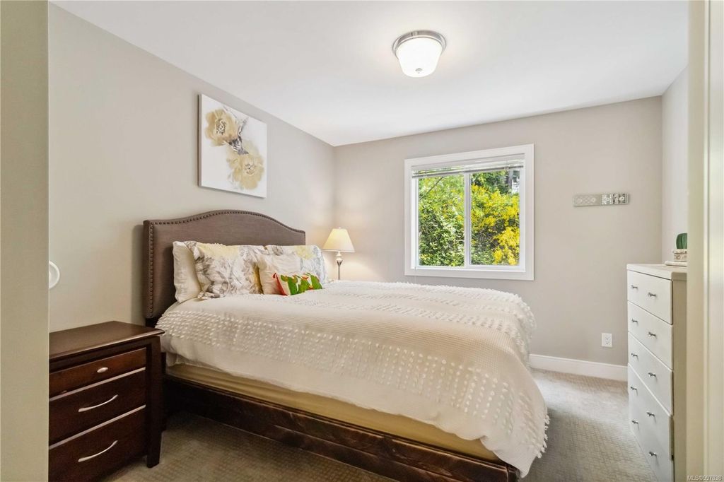 listing image 16044070915295887150