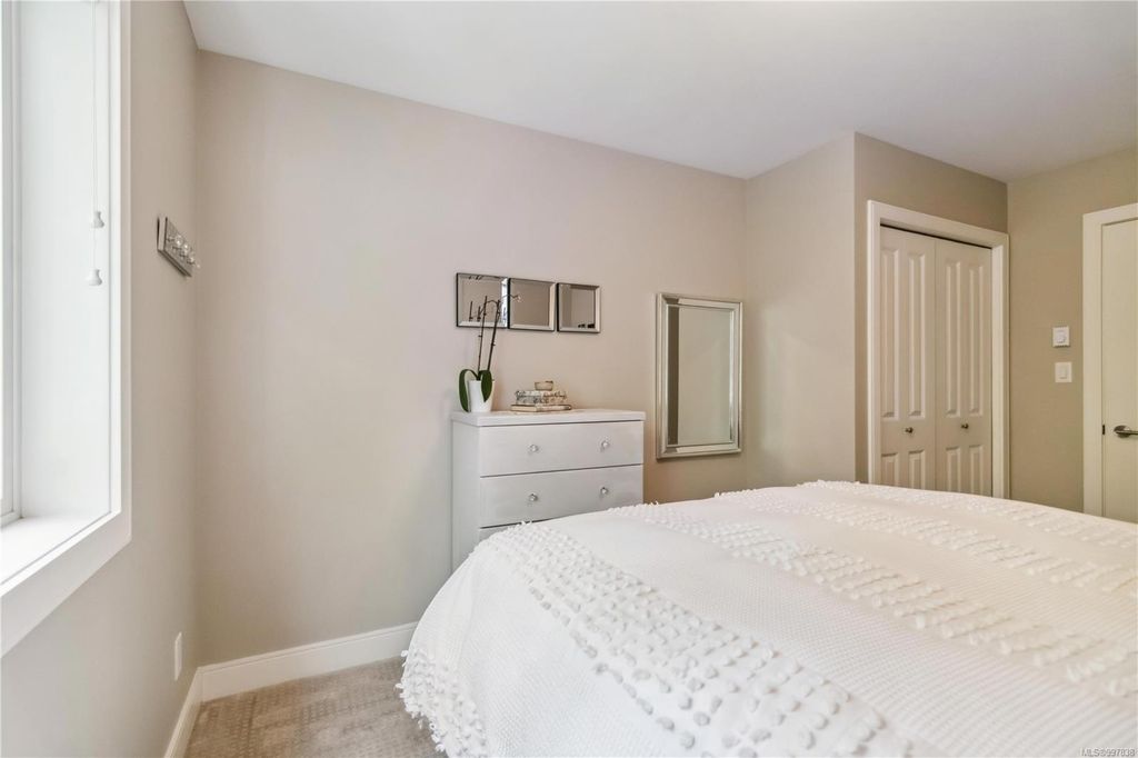 listing image 16040748801419531617