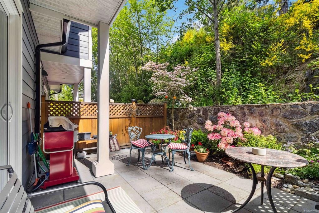 listing image 16041381406457427088