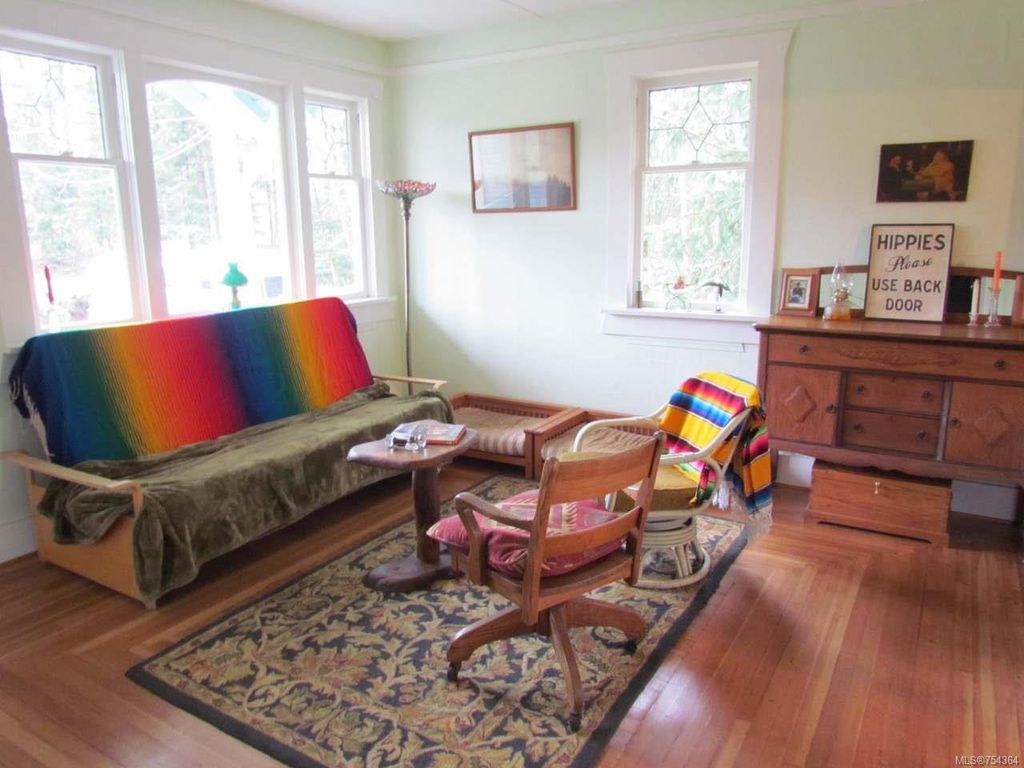 listing image 16041518390925773153