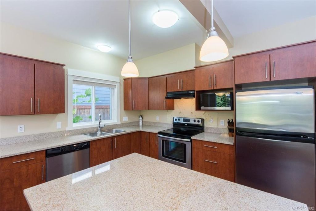 listing image 16046976014123810123