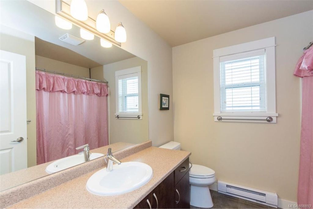 listing image 16041171426239282054