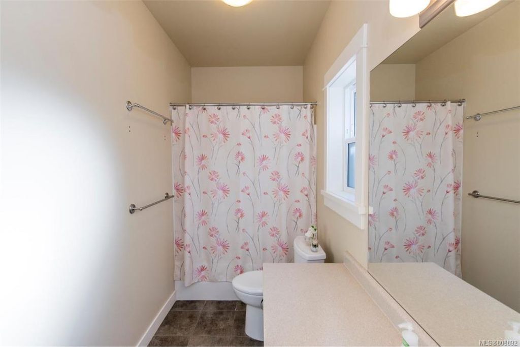 listing image 16040054916538857494