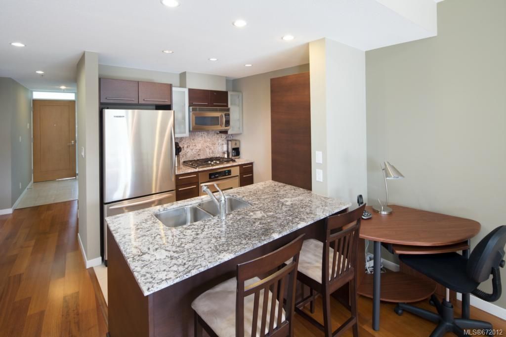listing image 16044055596301507581