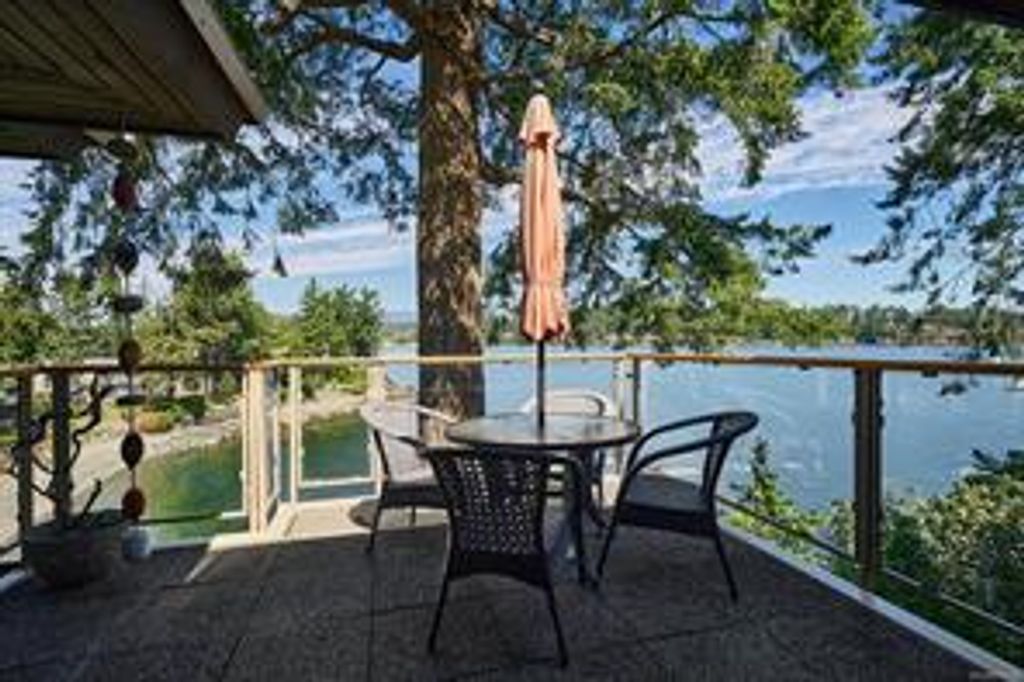 listing image 16043176452573