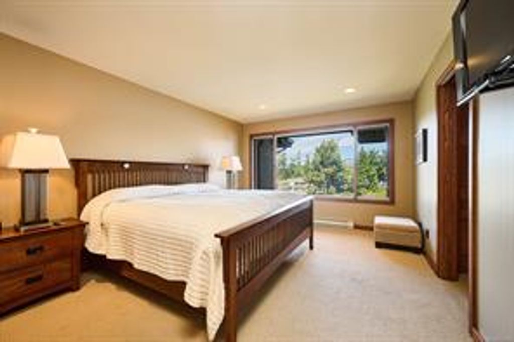 listing image 16041433395199