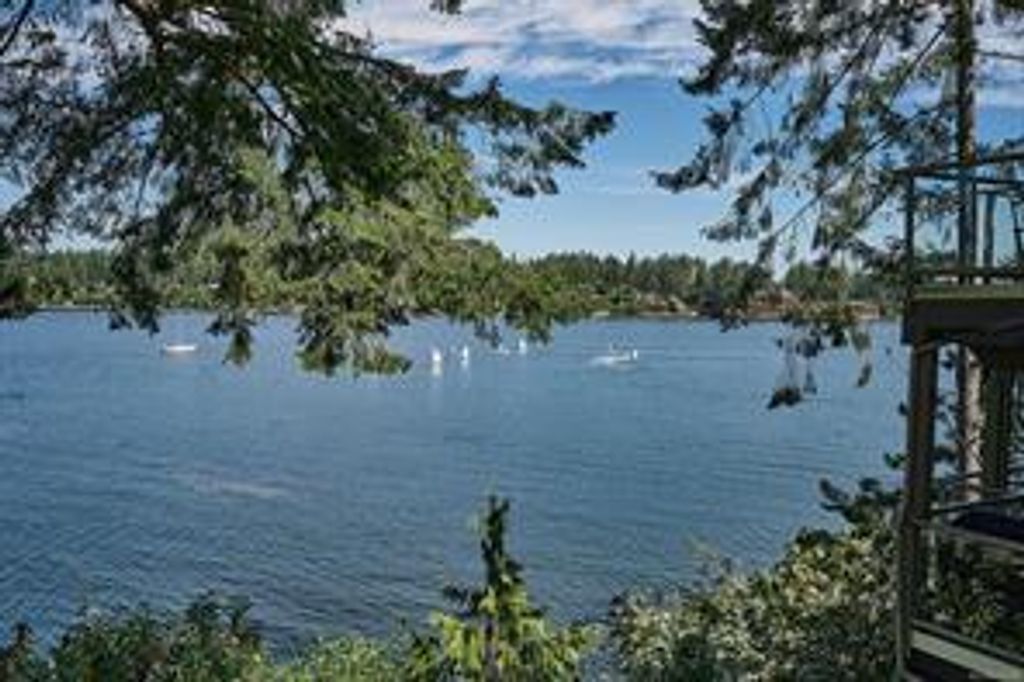 listing image 16043324993092