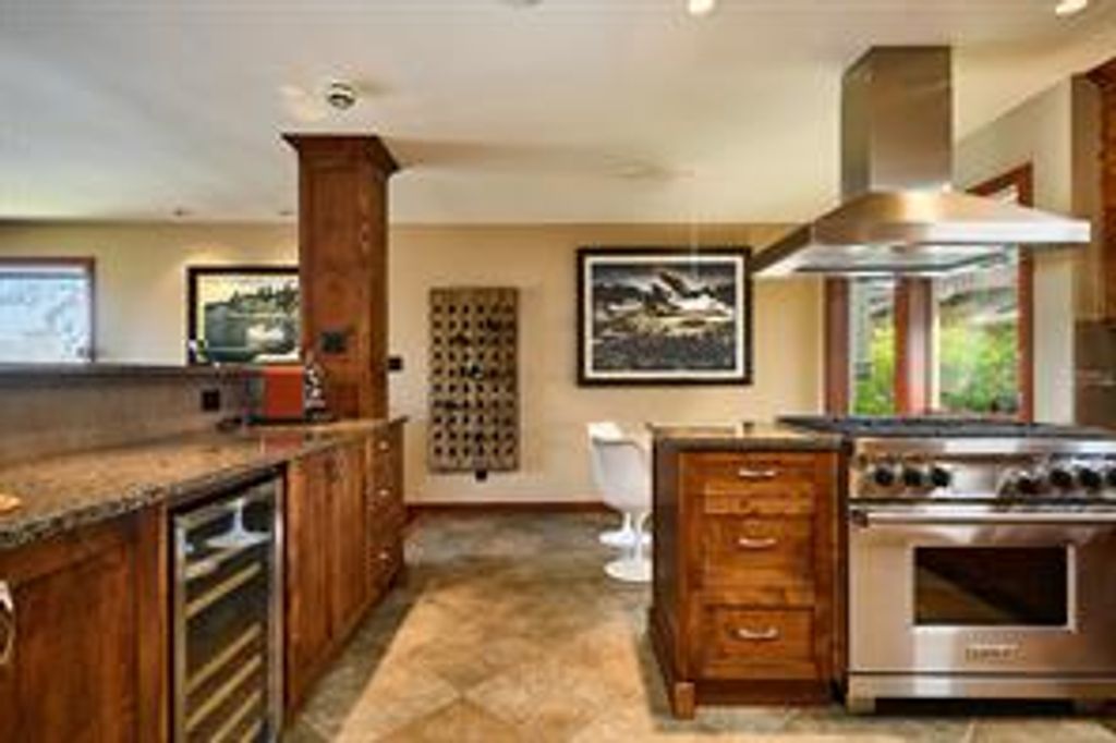 listing image 1604160817344