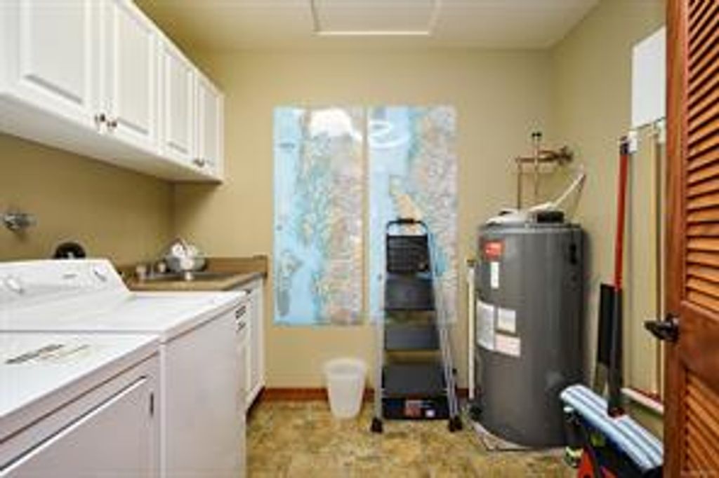 listing image 16042052141302