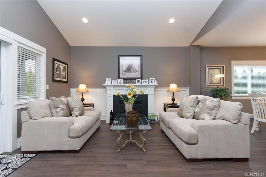 listing image 16048062569786042359