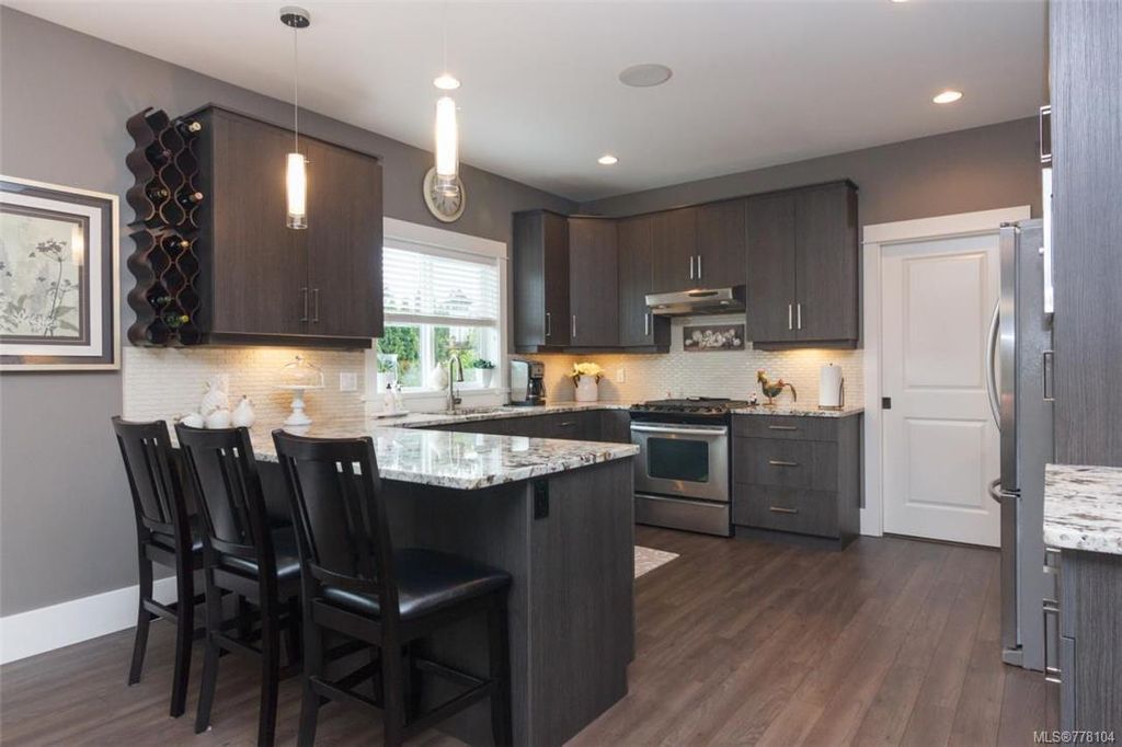 listing image 16043151693885092810