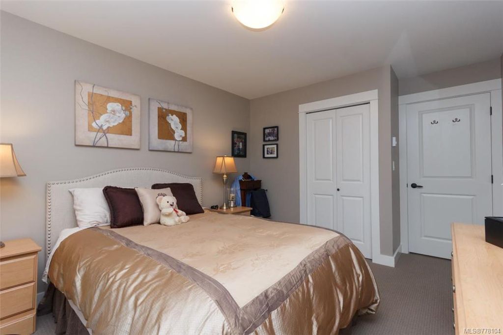 listing image 16041602681574041244