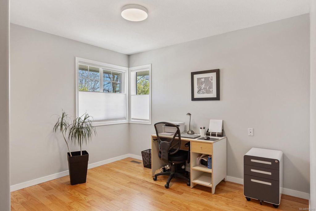 listing image 16042490440784593227