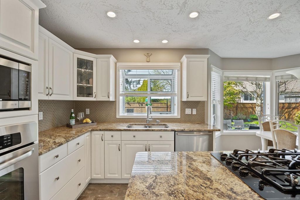 listing image 16045962712828964411