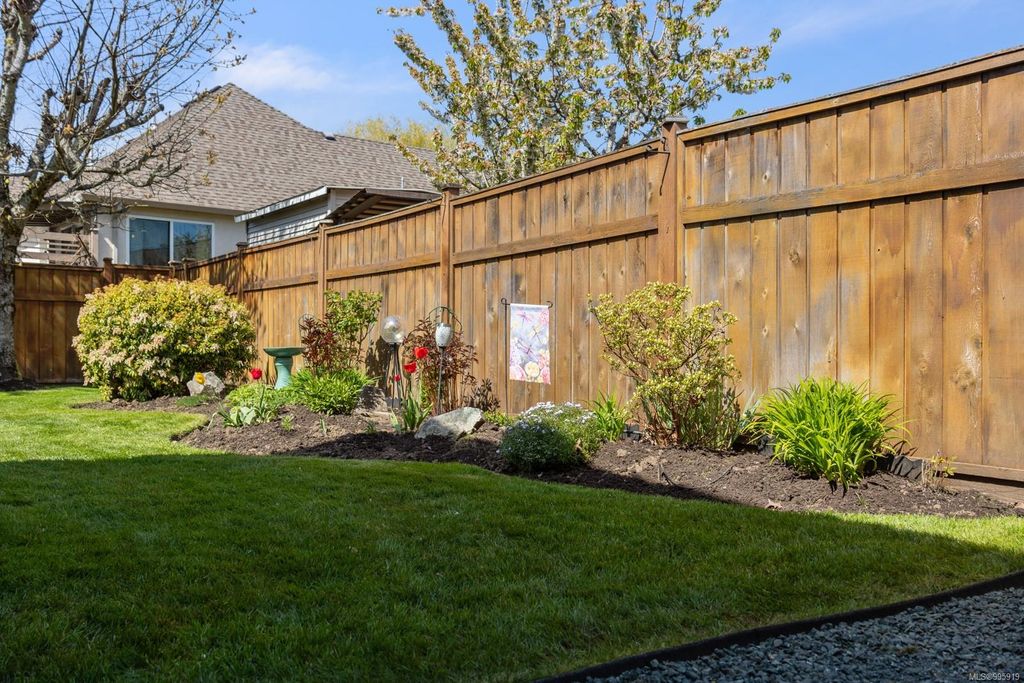 listing image 16049439276361135609