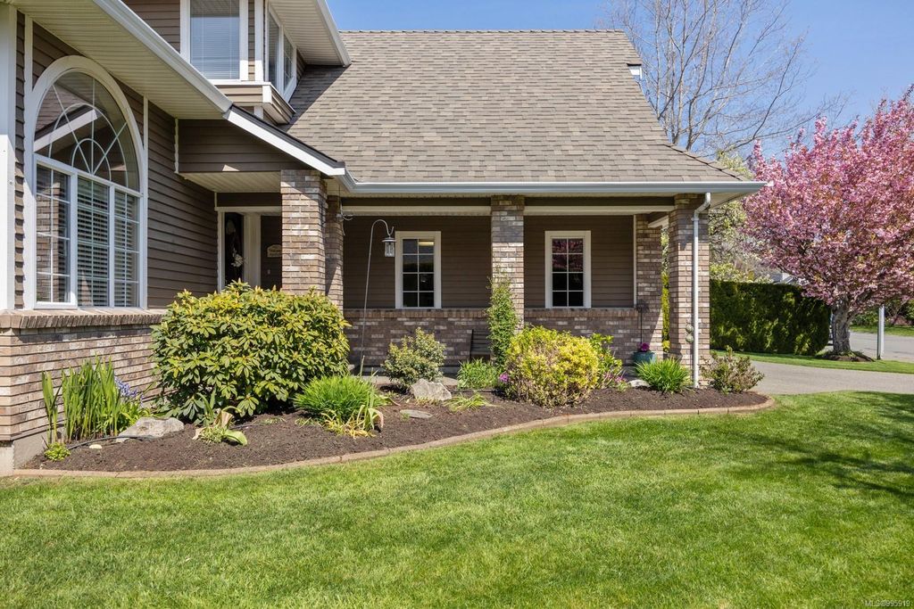 listing image 16042713836049675810