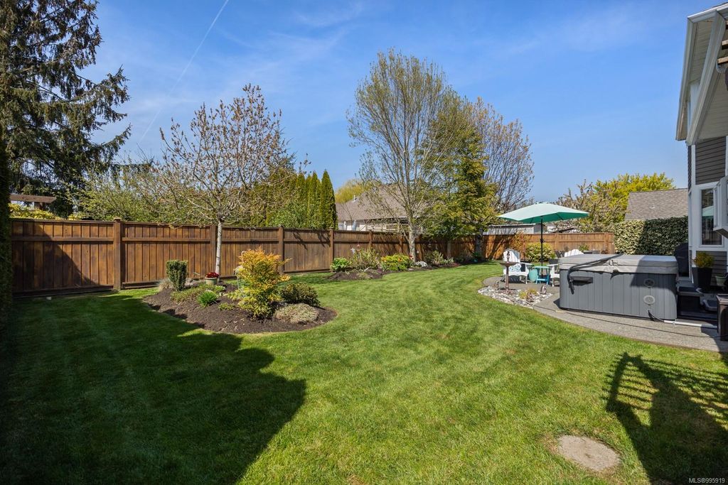 listing image 16048978479698201289