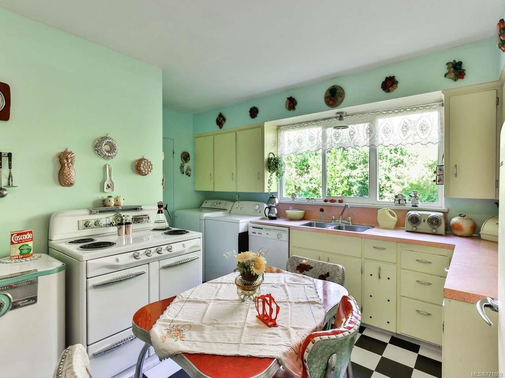 listing image 16047463207524352023