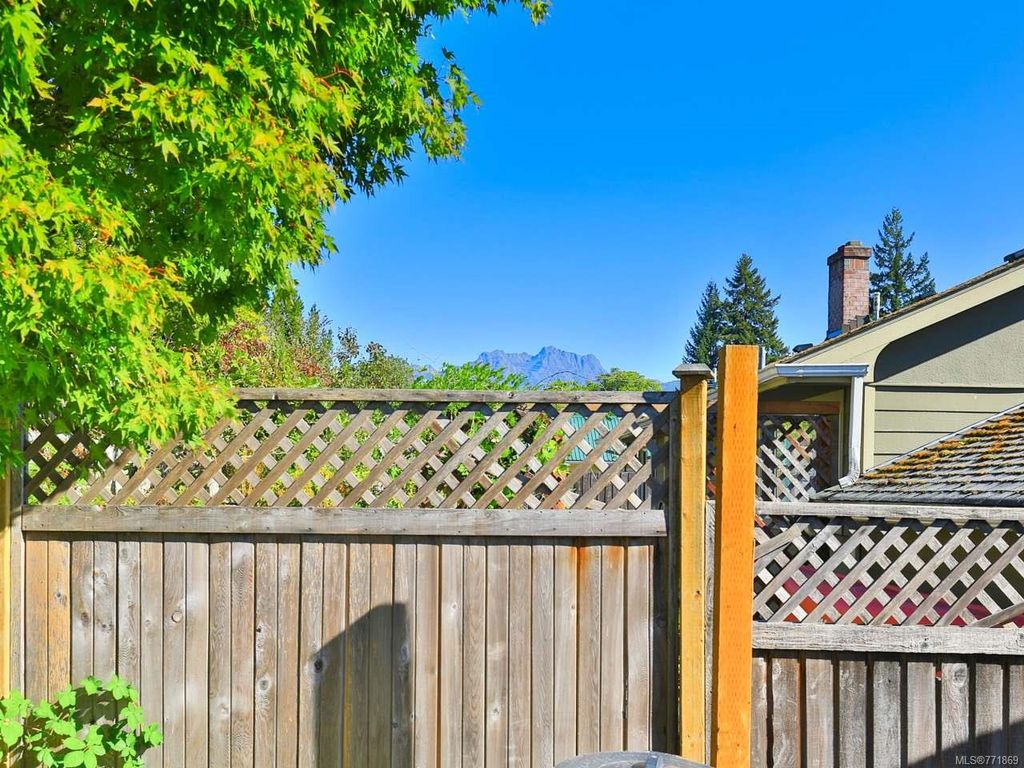 listing image 16045885818013991177