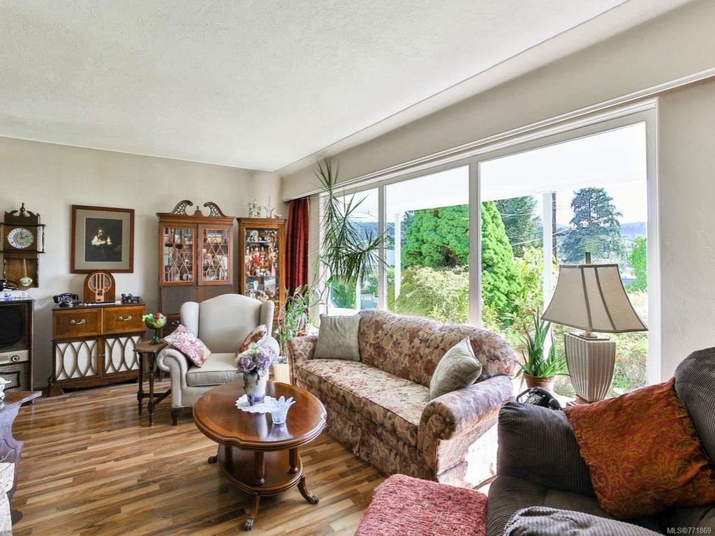 listing image 16046458438633237495