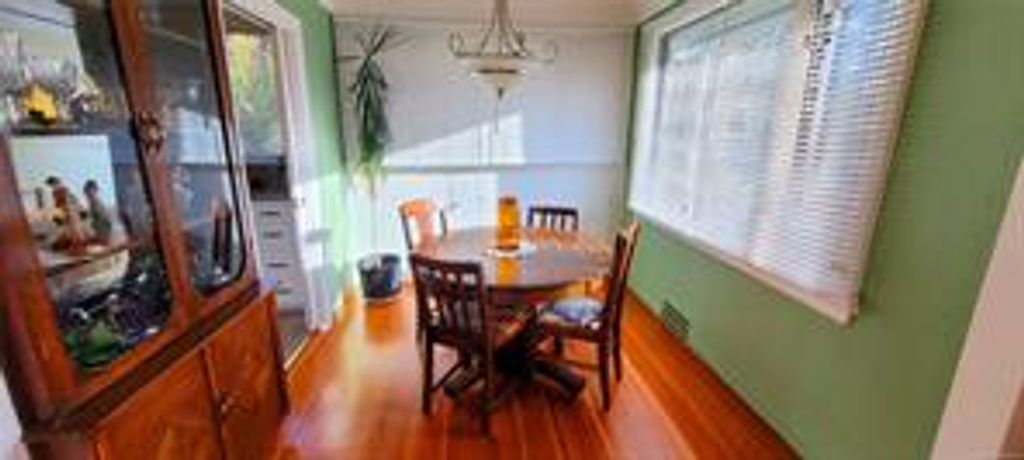 listing image 16049297243317691192