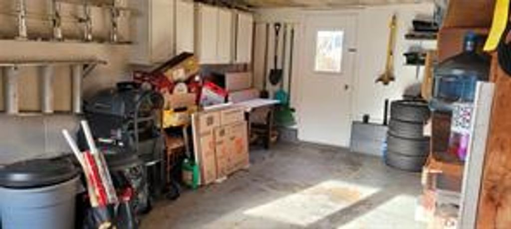 listing image 16044000861037114144