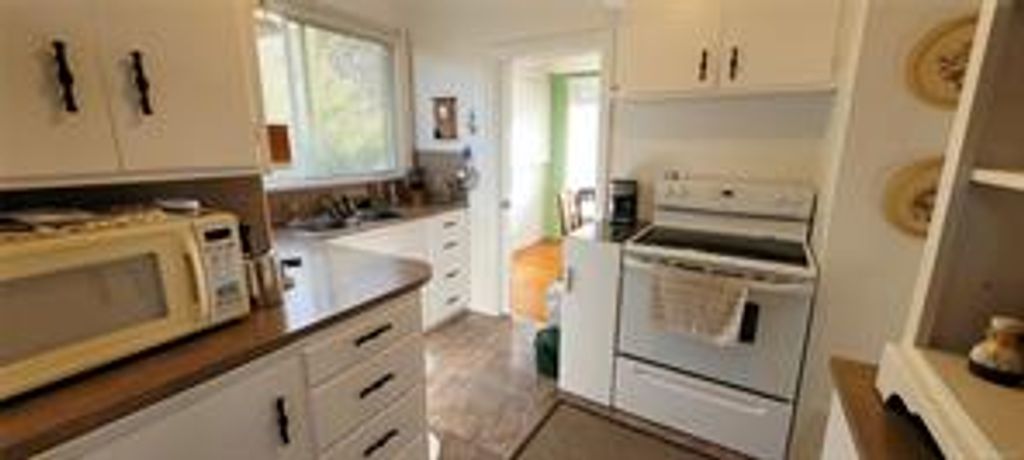 listing image 16045037571973202707