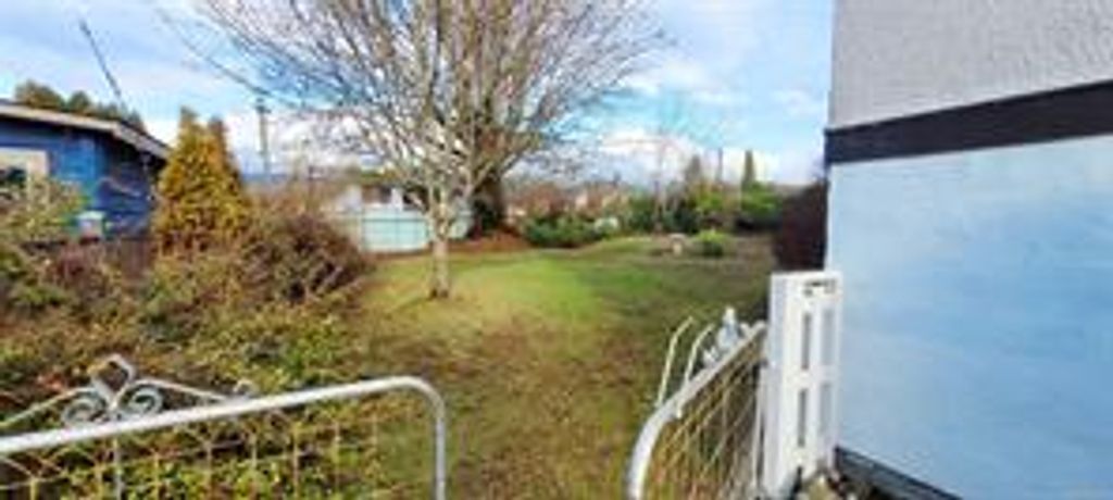 listing image 16047092079381932571