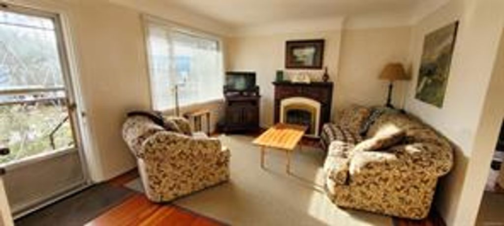 listing image 16040702468418422566
