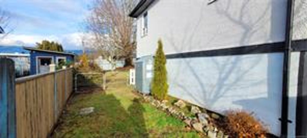 listing image 16048195165327590411