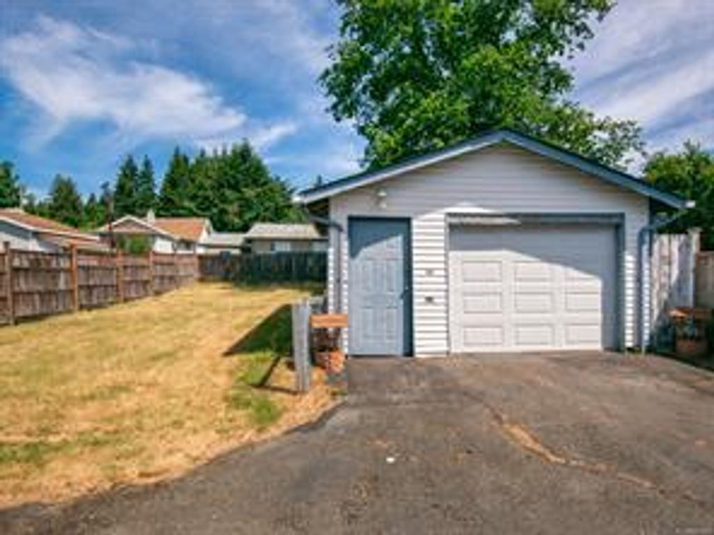 listing image 16044623338400085691