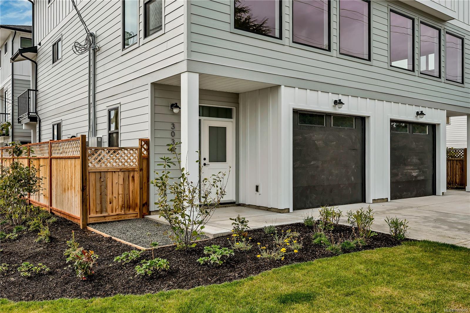 303A Hilchey Rd