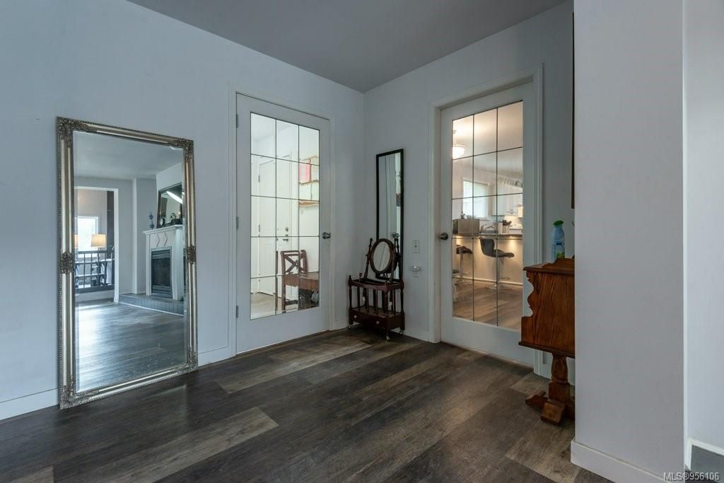 listing image 16041906286505343997