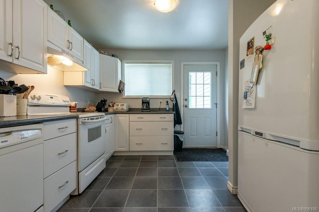 listing image 16046720094585246631
