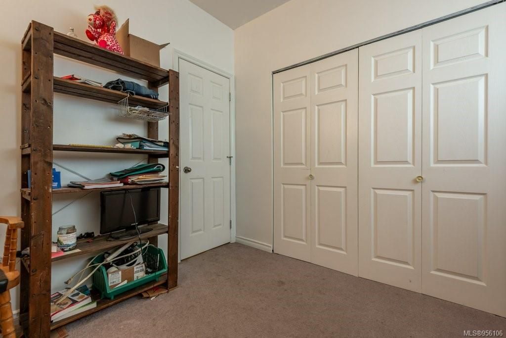 listing image 16043240266043215357
